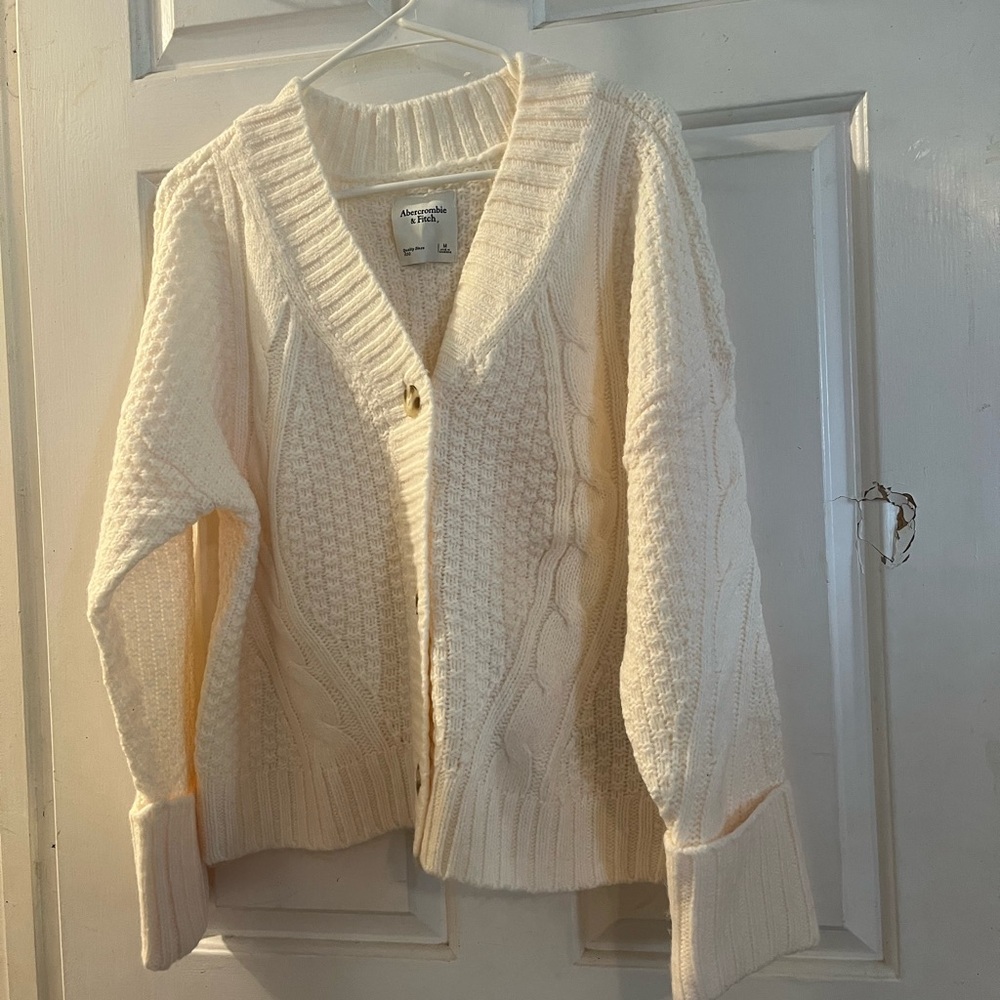 Abercrombie & Fitch Cream Cable Knit Cardigan